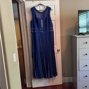 Tadashi Shoji 20Q Elegant Blue Sleeveless Dress Plus